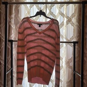 Tommy Hilfiger Pink and Grey long-sleeve sweater. Soft material and barely worn!